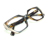 Qzee penta # Textured